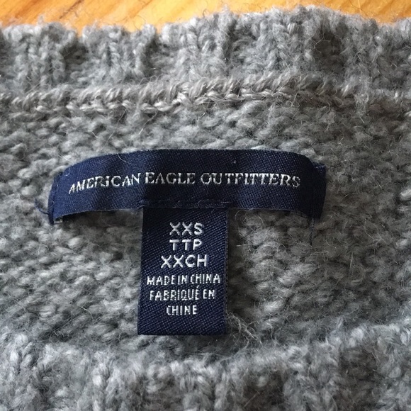 American Eagle sweater - Picture 2 of 5